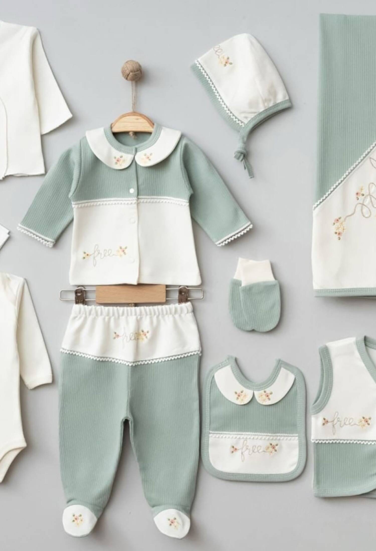 Çiçek Nakışlı 10lü Kız Bebe Hastane Çıkışı Set - Brand: GAYE BEBE - Kids & Bby Clothes From Peralane Kids Turkey