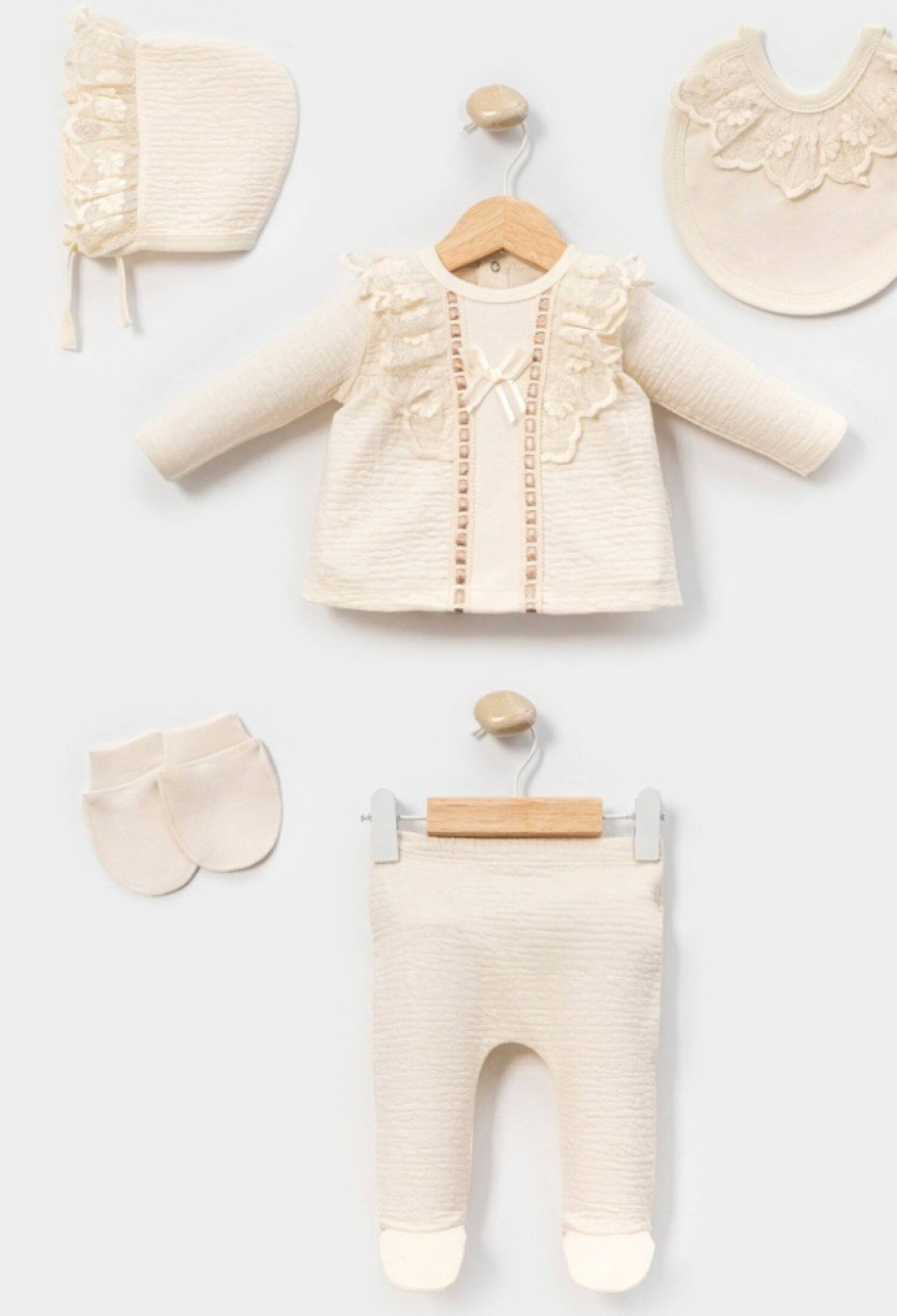 Dantelli Yenidoğan Kız Bebe 5li Set - Brand: CAYZEN - Kids & Bby Clothes From Peralane Kids Turkey