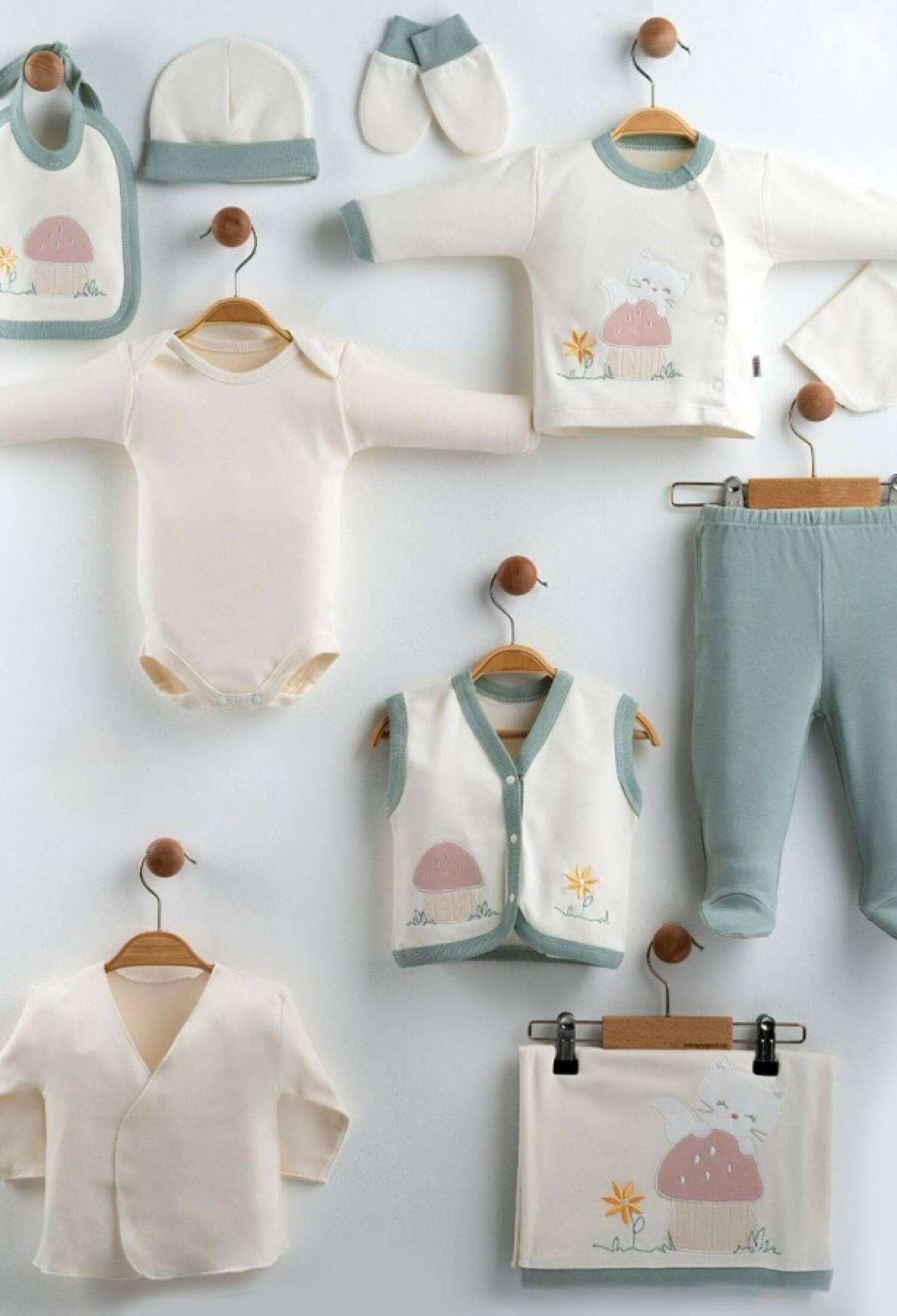 Kedi Nakışlı 10lü Erkek Bebe Hastane Çıkışı Set - Brand: GAYE BEBE - Kids & Bby Clothes From Peralane Kids Turkey