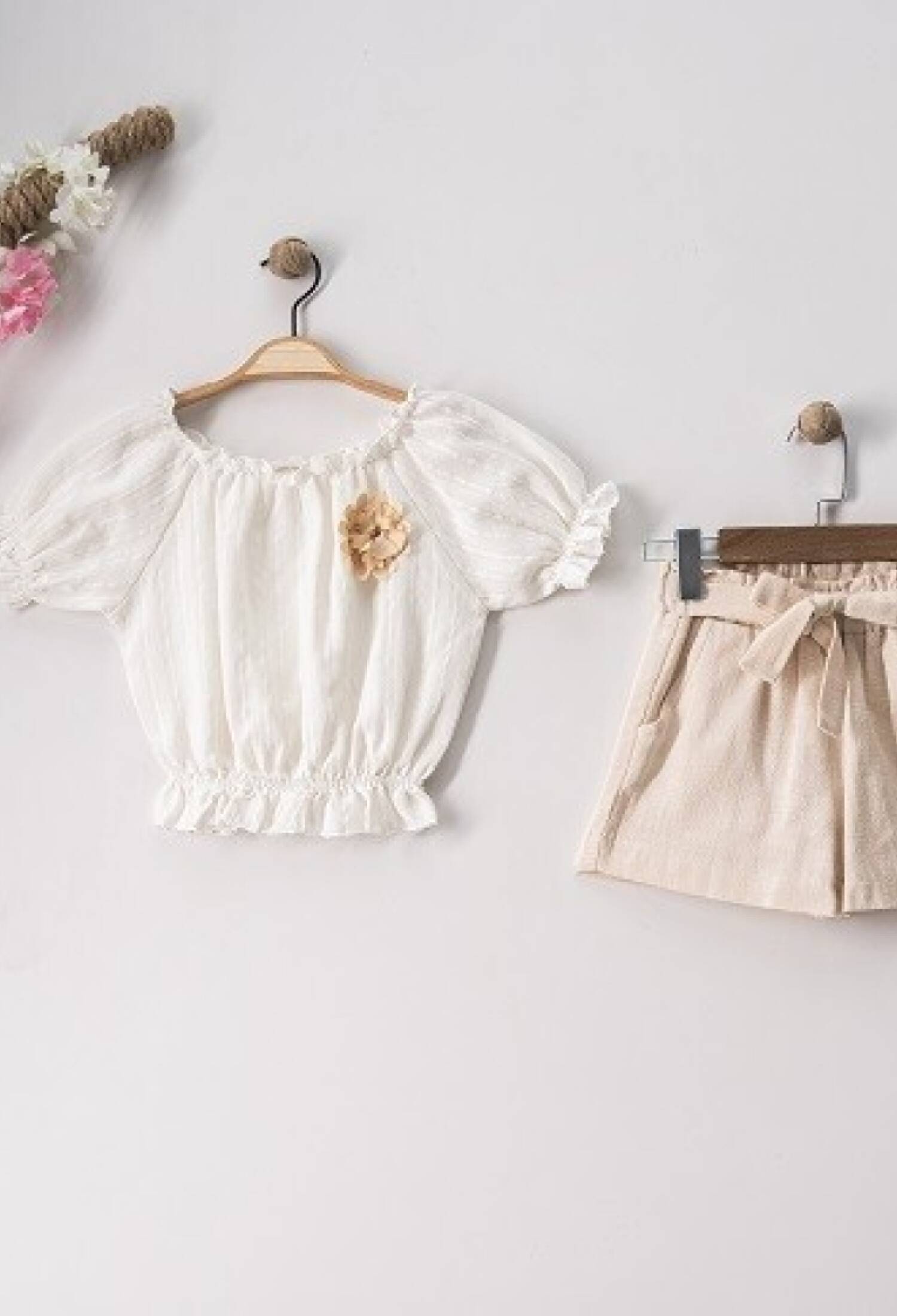 Toptan Kız Çocuk 2'li Bluz ve Keten Şort Takım 7-10Y 1016-23101 - 1016-23101 - Brand: Büşra Bebe - Kids & Bby Clothes From Peralane Kids Turkey