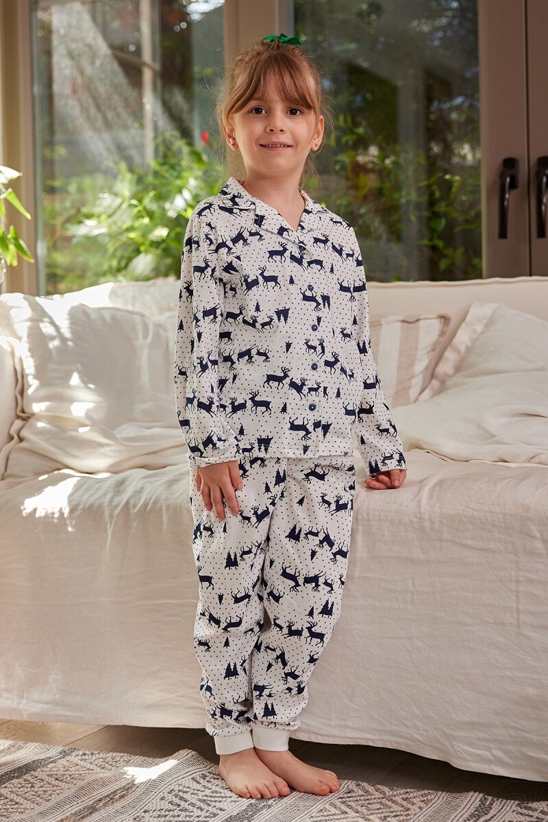 Toptan Kız Çocuk Geyik Desenli Düğmeli Pijama Takımı 3-12Y 1070-ZK24-126261 – 1070-ZK24-126261 – Brand: Zeyland – Kids & Bby Clothes From Peralane Kids Turkey