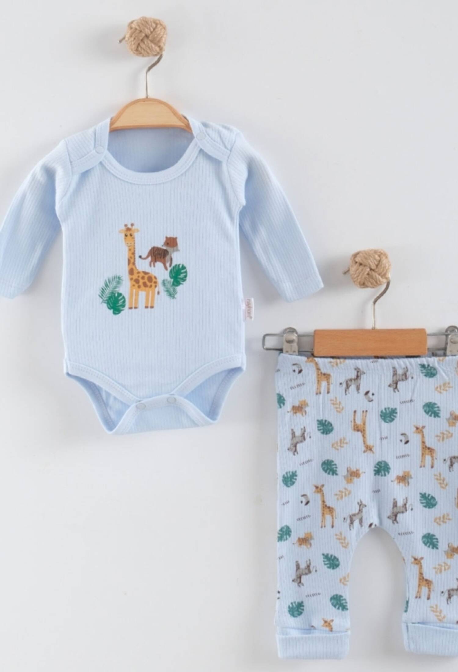 Zürafa Desenli Erkek Bebe Takım - Brand: NAYINOM - Kids & Bby Clothes From Peralane Kids Turkey