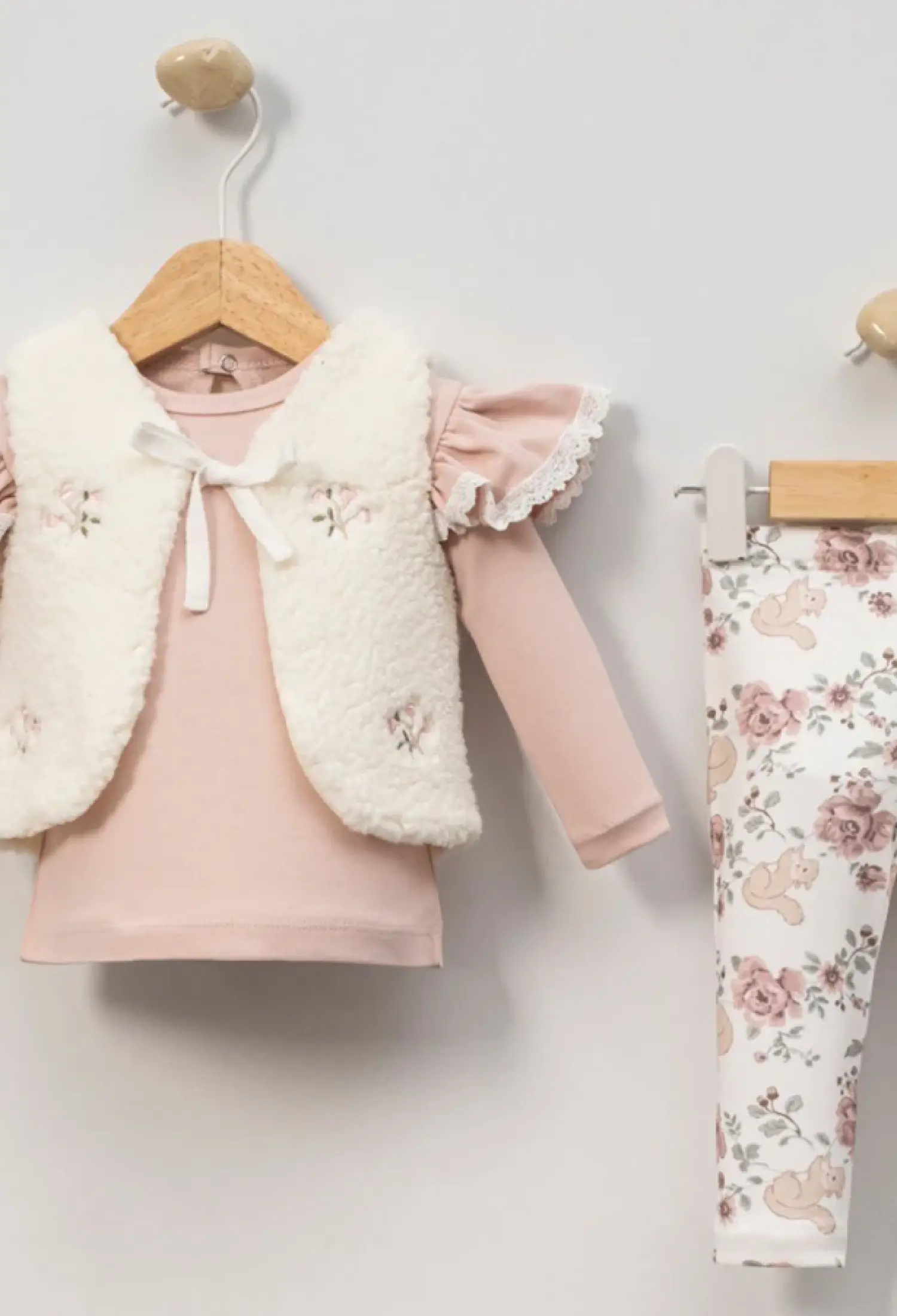 Peluş Yelekli Üçlü Kız Bebe Takım - Brand: CAYZEN - Kids & Bby Clothes From Peralane Kids Turkey