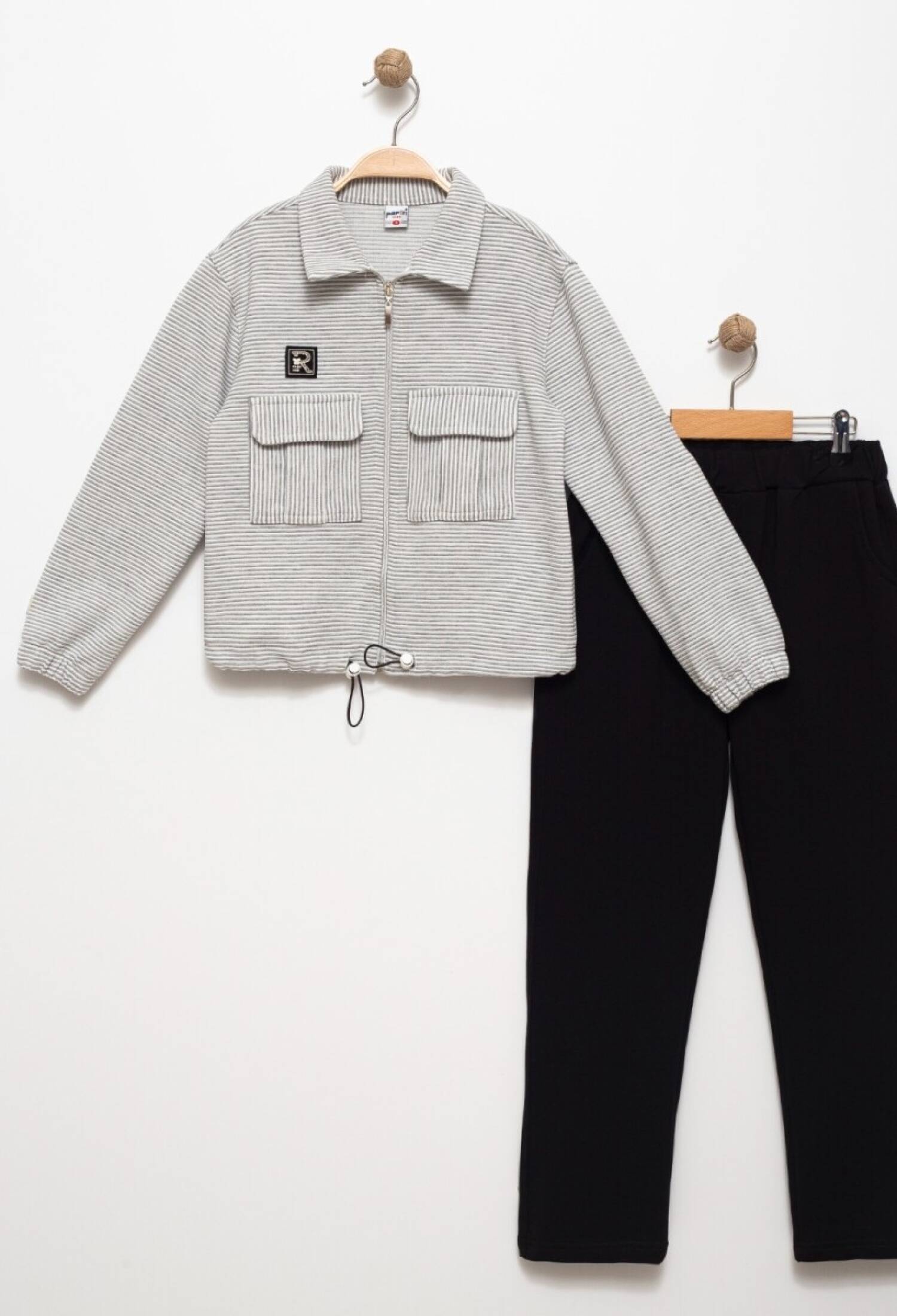 Toptan Kız Çocuk Yakası Fermuarlı Eşofman Takım 9-13Y 2041-K24-8006 - 2041-K24-8006 - Brand: Pafim - Kids & Bby Clothes From Peralane Kids Turkey