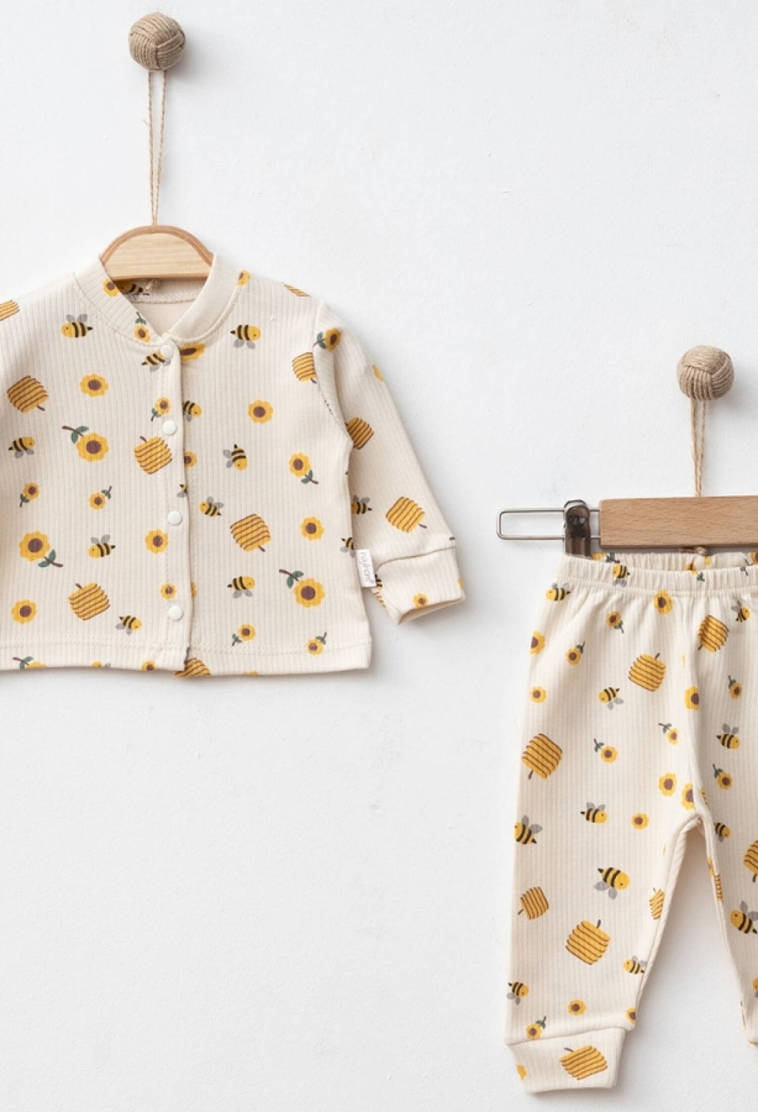 Arı Desenli Raporlu Kız Bebe Pijama Takım - Brand: NAYINOM - Kids & Bby Clothes From Peralane Kids Turkey