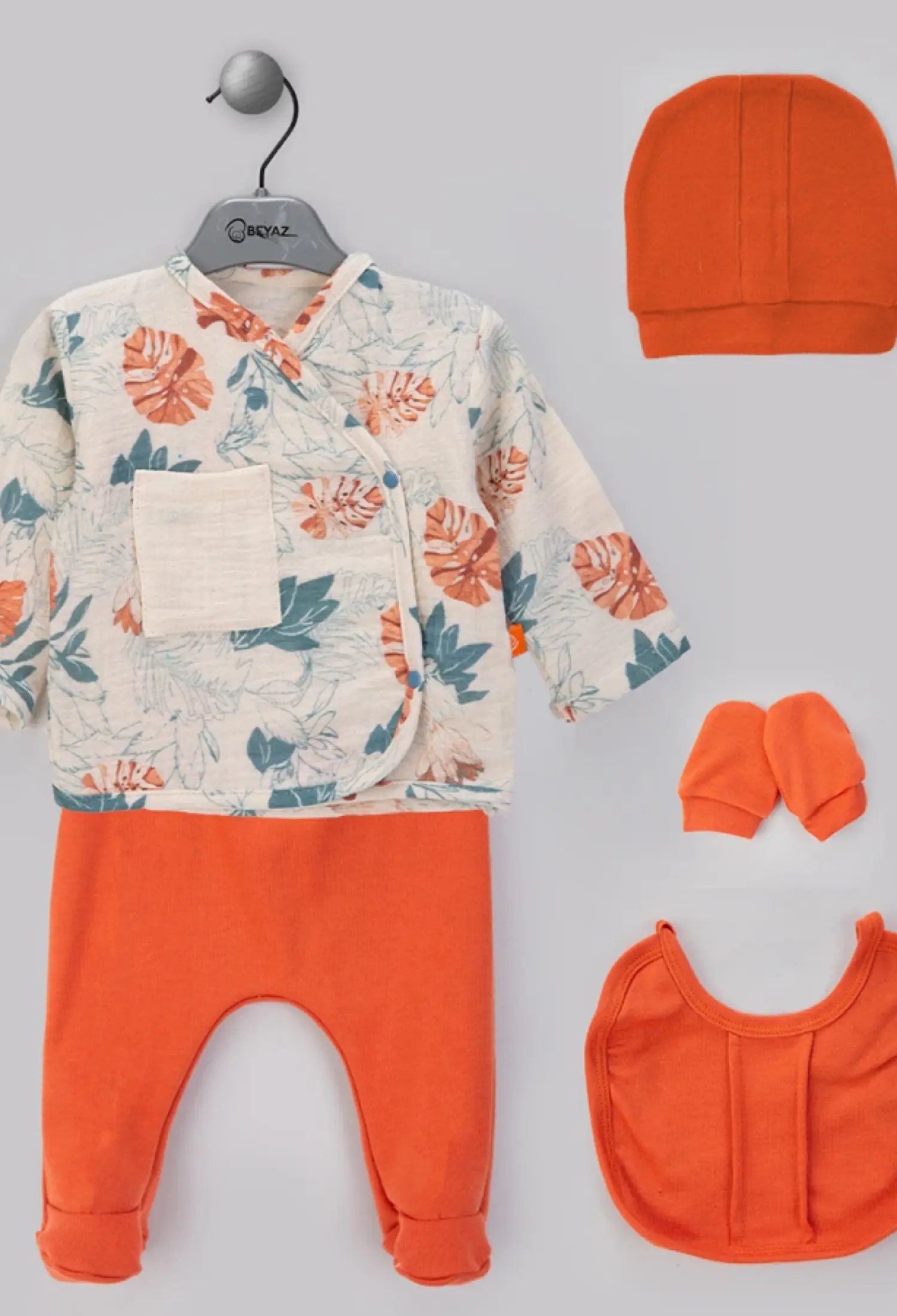 Desenli Yenidoğan Erkek Bebe 5li Set - Brand: BEYAZ BEBEK - Kids & Bby Clothes From Peralane Kids Turkey