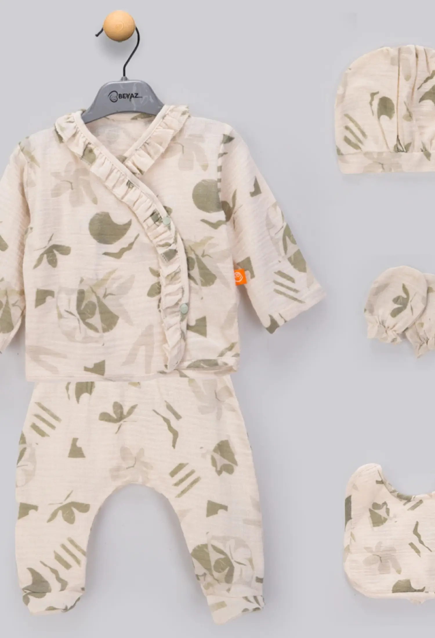 Desenli Yenidoğan Kız Bebe 5li Set - Brand: BEYAZ BEBEK - Kids & Bby Clothes From Peralane Kids Turkey