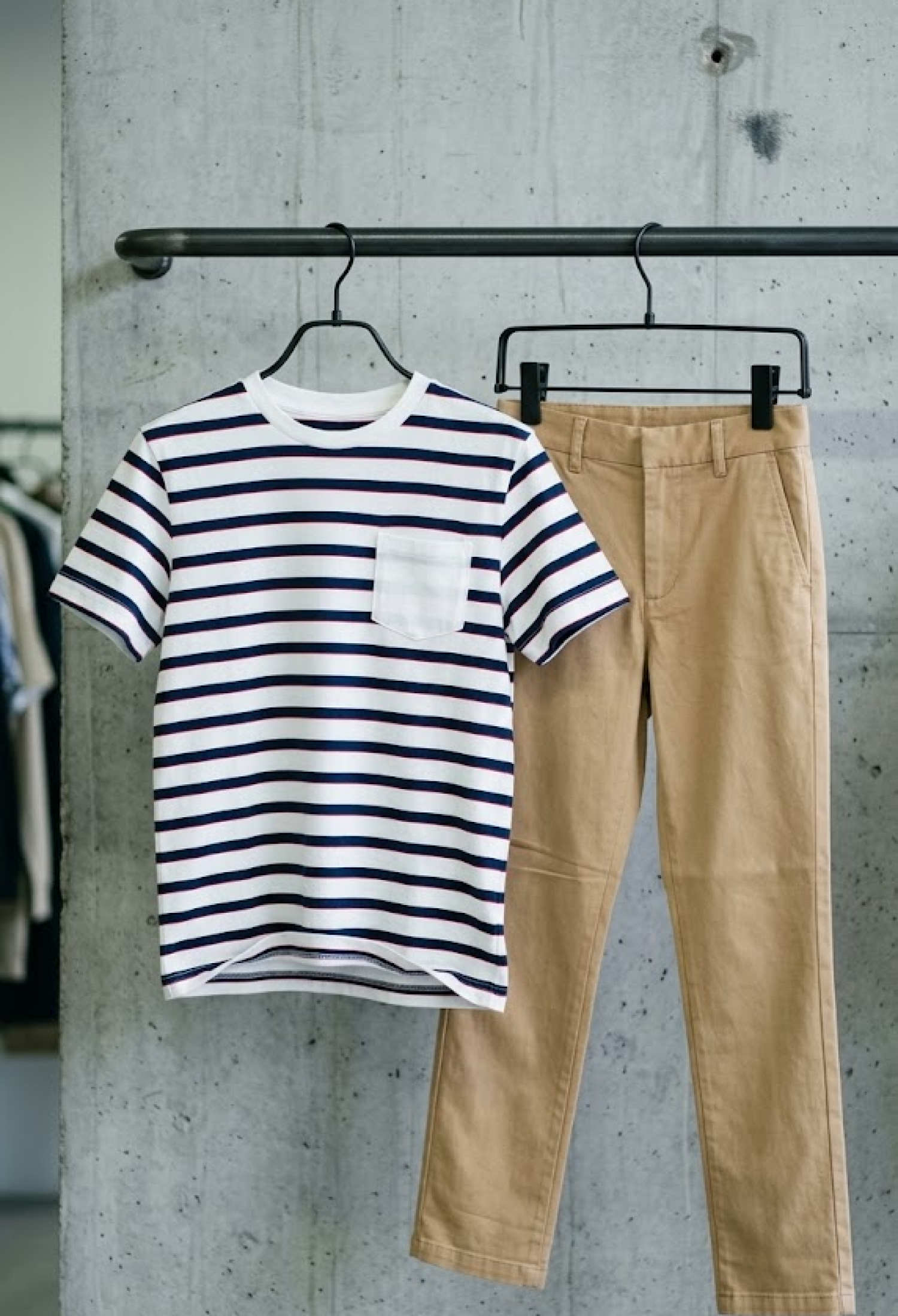 Men's Striped Suit with Pockets