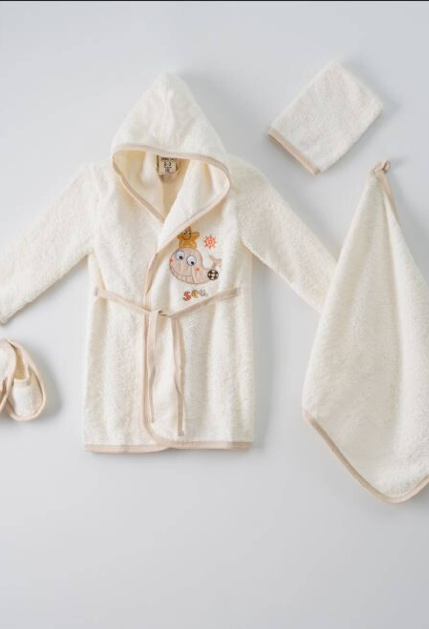 4-Piece Fish Bathrobe Set (Boxed) Ramel Kids 1072-426