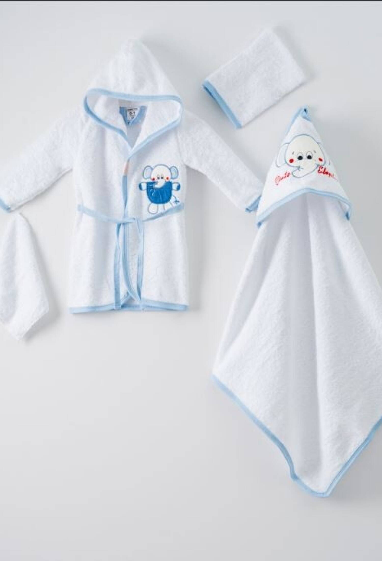 4-Piece Elephant Bathrobe Set (Boxed) Ramel Kids 1072-442