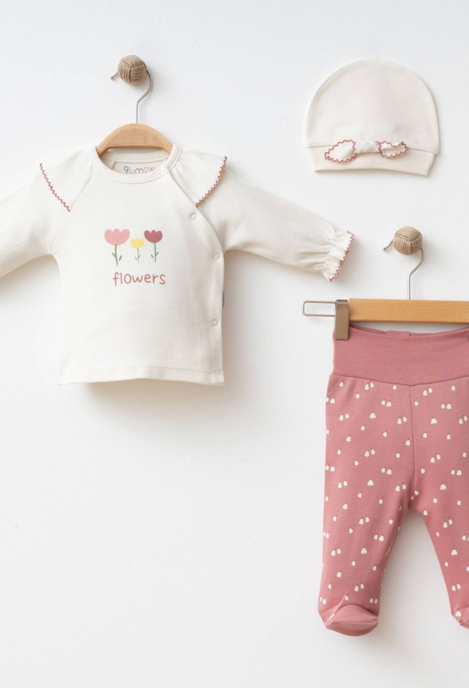 Baby Girls Floral Print Footed Pants and Hat Set