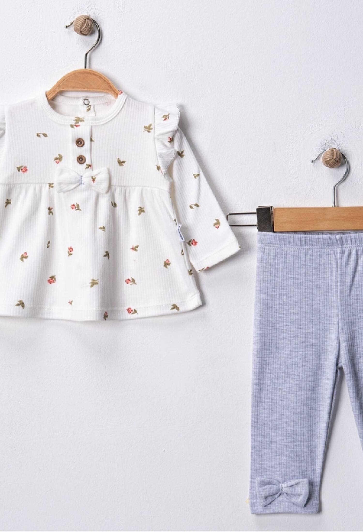 Çiçek Desenli Kız Bebe Takım - Brand: NAFİTTO - Kids & Bby Clothes From Peralane Kids Turkey