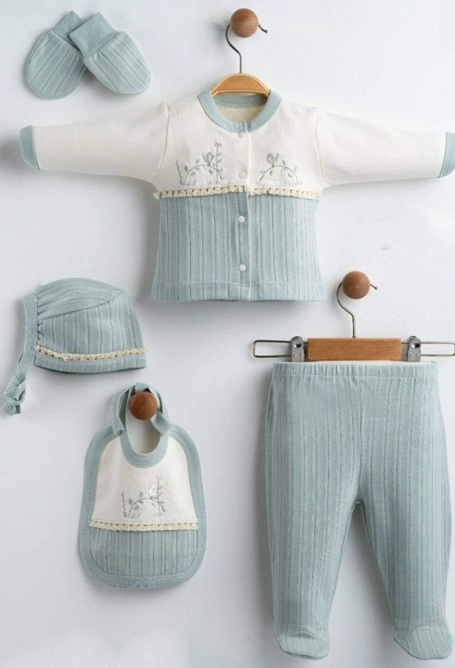 Flower Embroidered Baby Girl 5-Piece Set