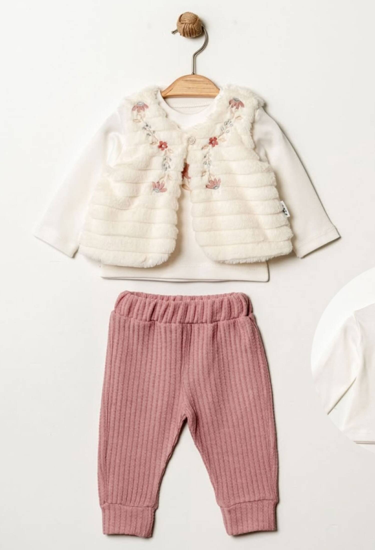 Çiçek Nakışlı Peluş Yelekli Üçlü Kız Bebe Takım - Brand: ELCİ BABY - Kids & Bby Clothes From Peralane Kids Turkey