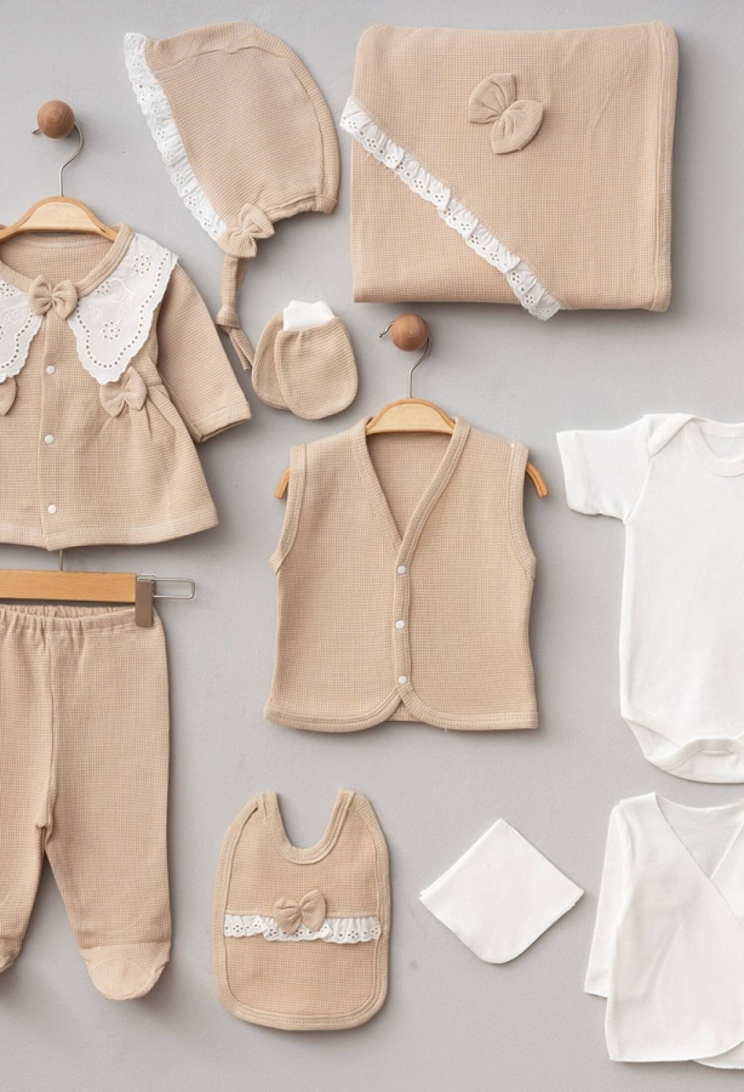 Dantel Detaylı Bebe Kız 10lü Hastane Çıkışı Set - Brand: ZIPIR - Kids & Bby Clothes From Peralane Kids Turkey