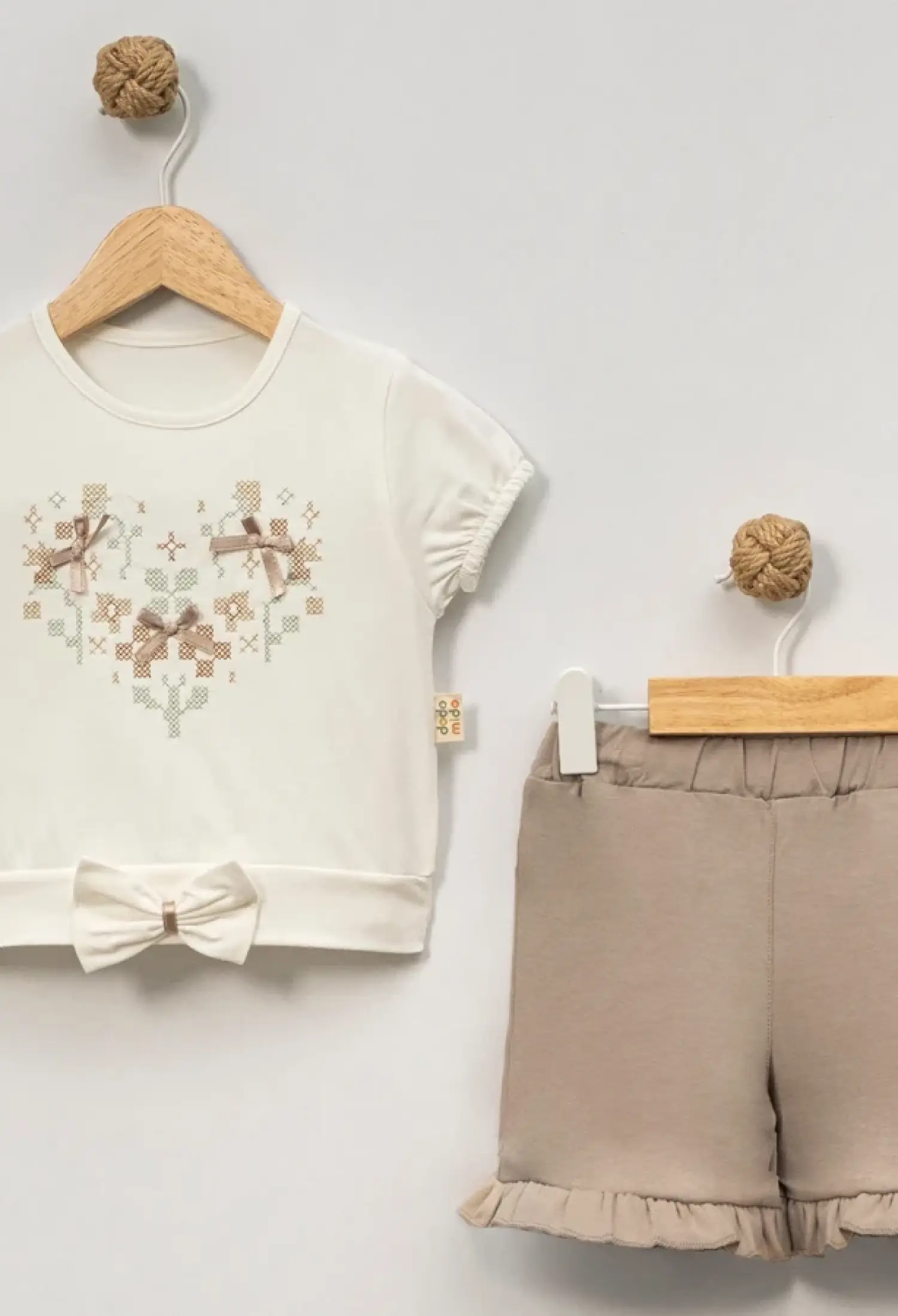 Fiyonk Nakışlı Kız Takım - Brand: EYMUS - Kids & Bby Clothes From Peralane Kids Turkey