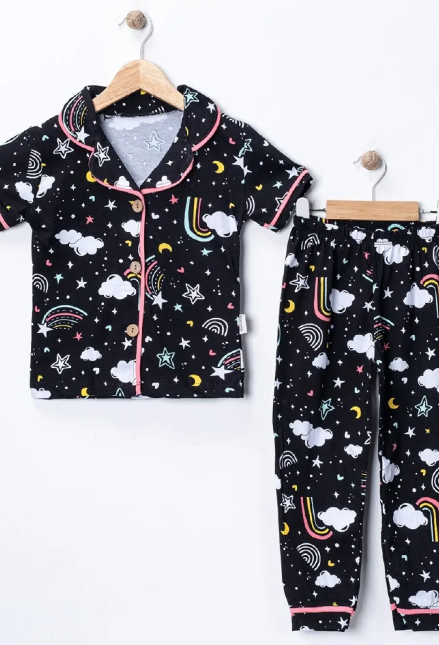 Gökkuşağı Desenli Yakalı Düğmeli Kız Pijama Takım - Brand: SÜPERMİNİ - Kids & Bby Clothes From Peralane Kids Turkey