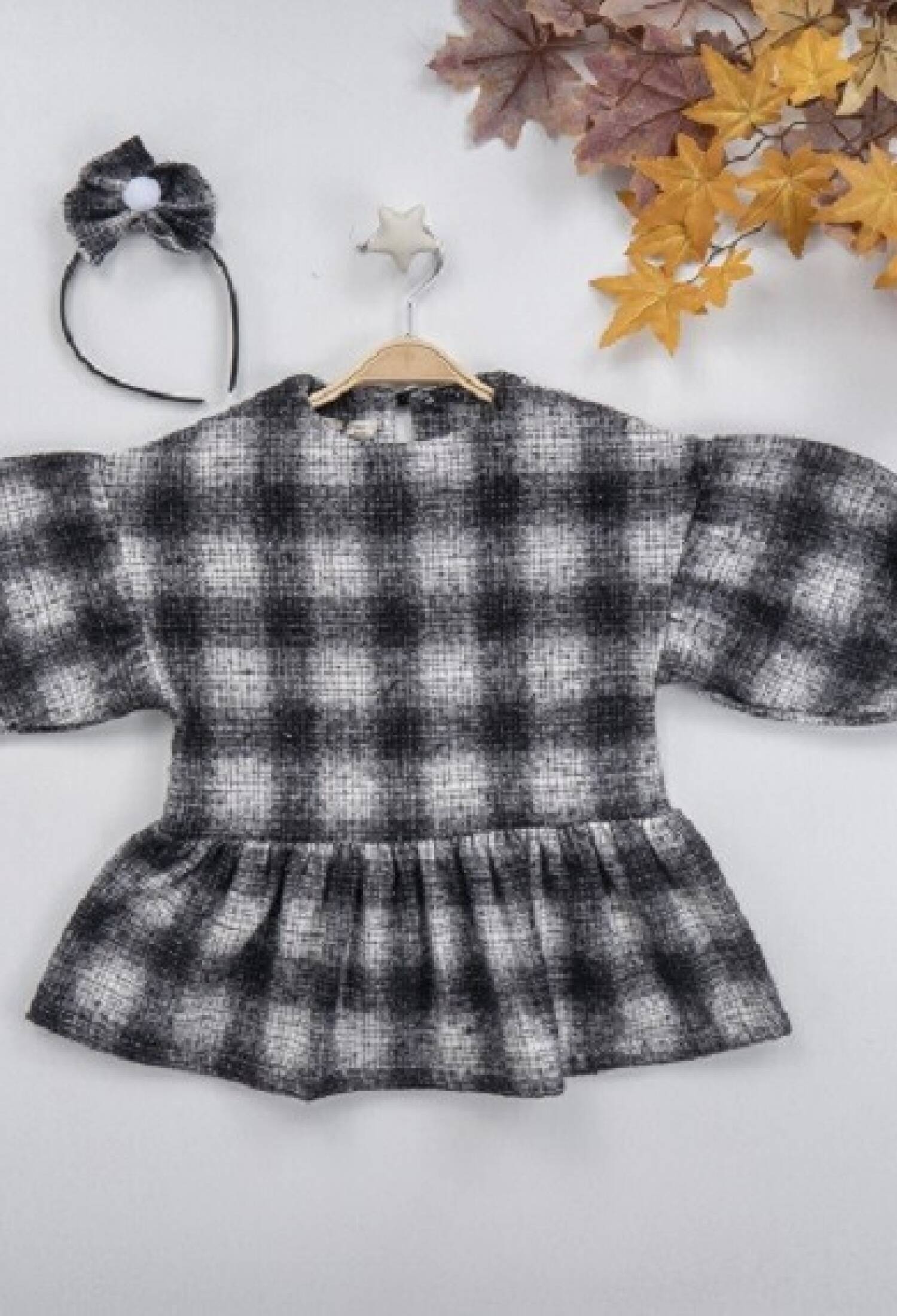 Pom-pom crown plaid dress