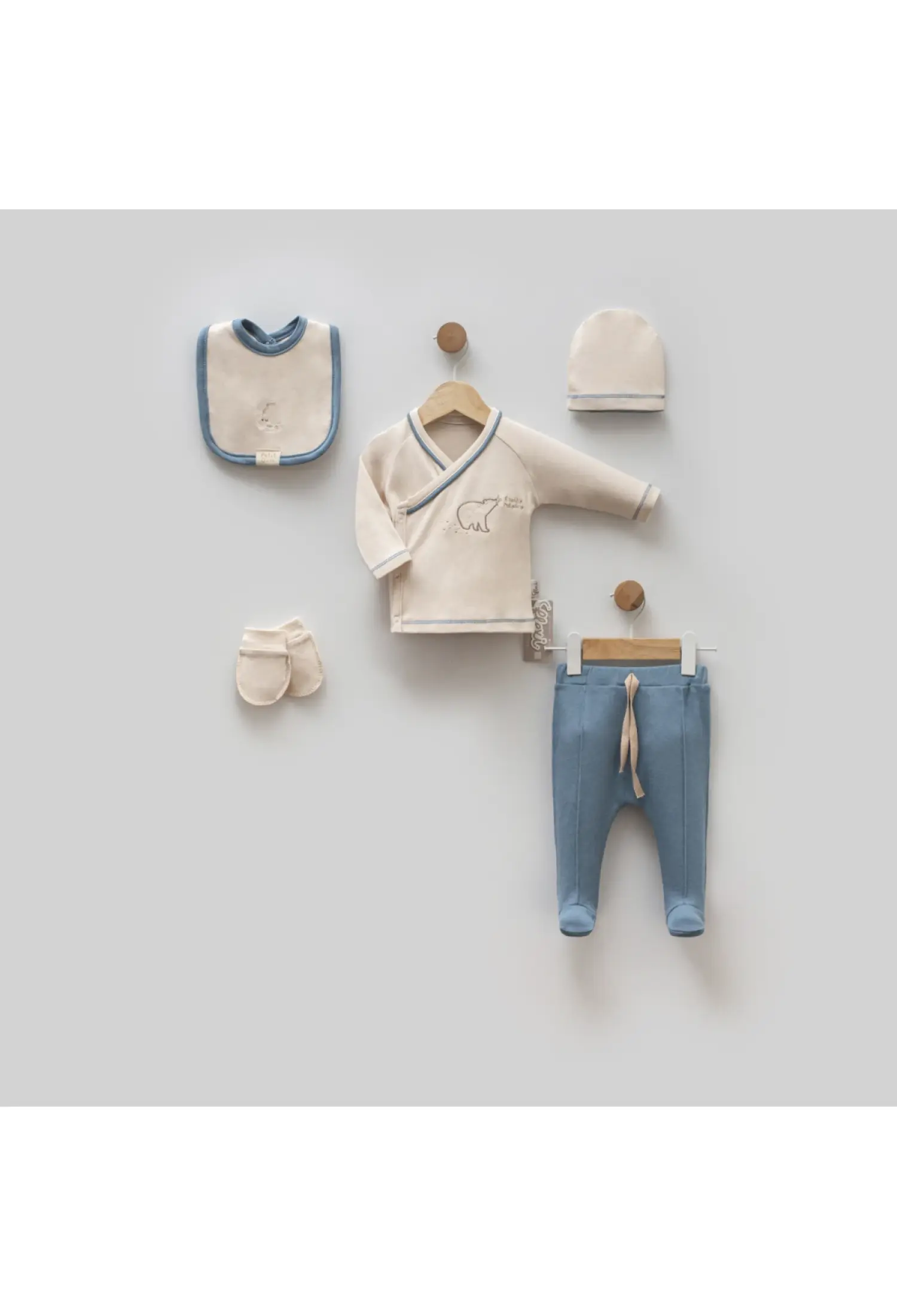Baby Bear Embroidered 5-Piece Outfit Set