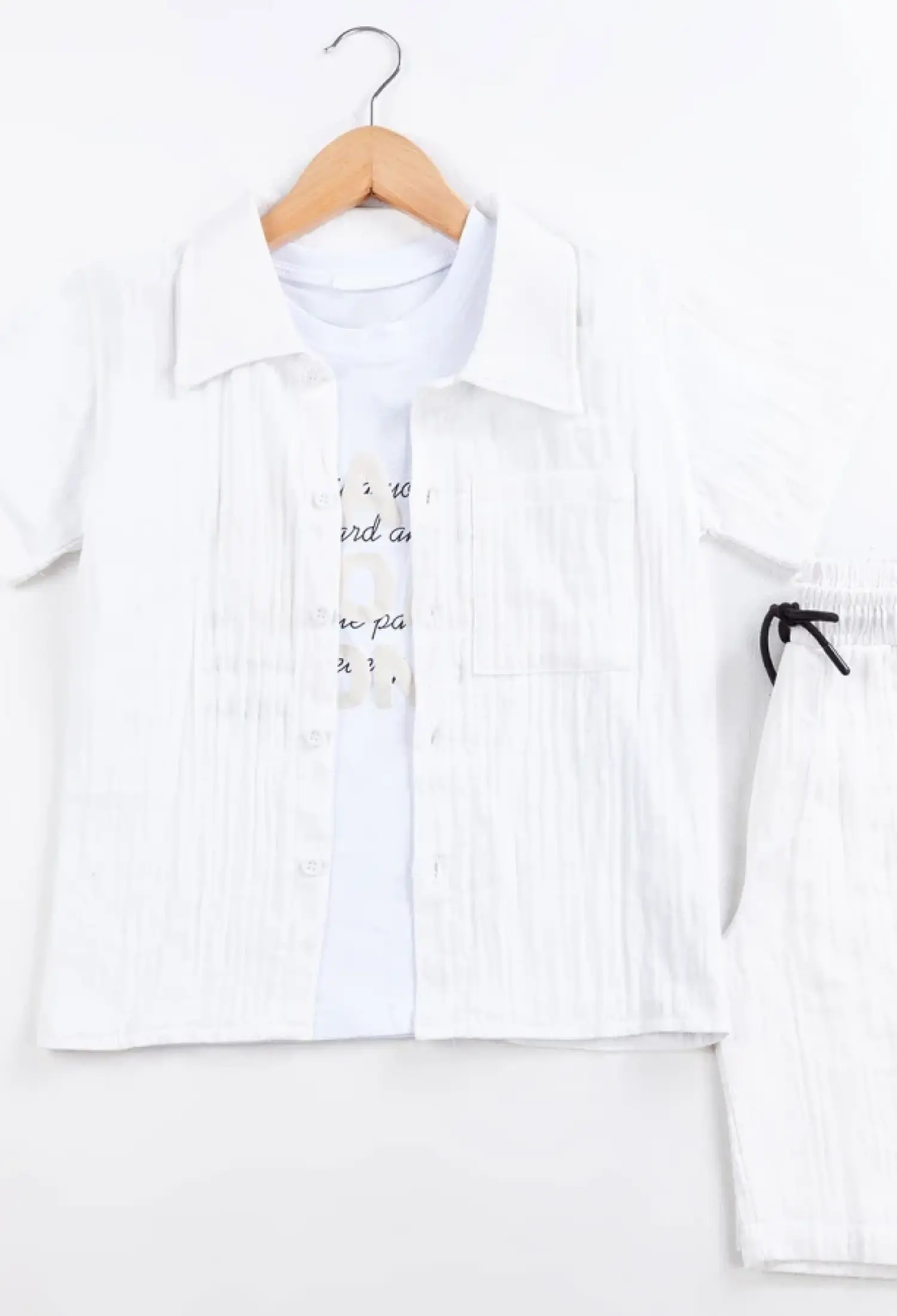 Boys Three-Piece Muslin Set with Pockets