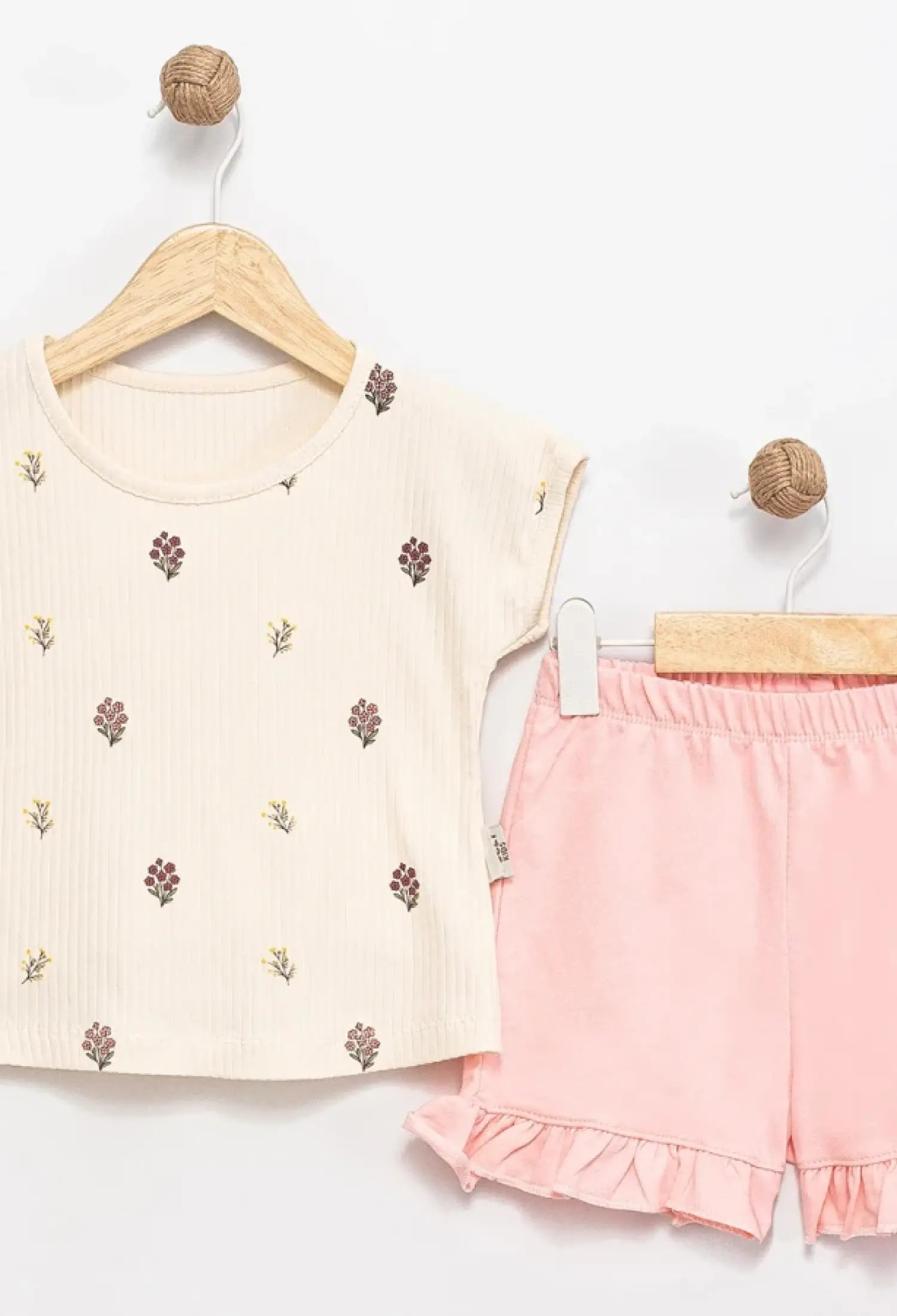 Girl Baby Set with Floral Pattern
